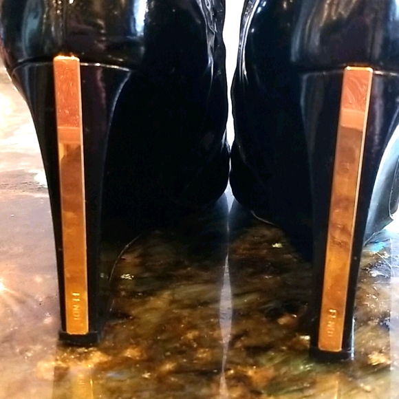 FENDI PATENT LEATHER BOOTS - Picture 6 of 6